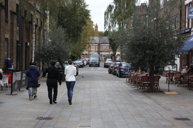 151017_London_AP_1931